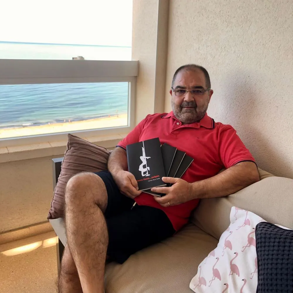 Carlos Ruiz Soler- Presenvtación del libro " A perro flaco flaco pulgas"