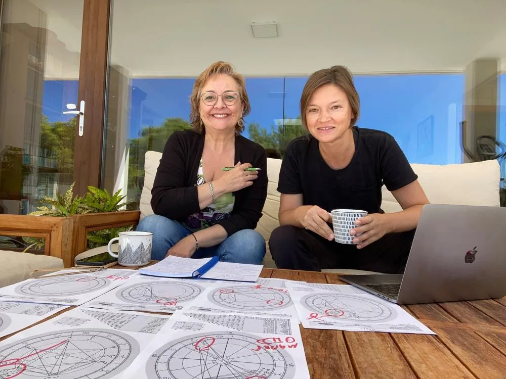 Constelaciones familiares y astrogenealogía