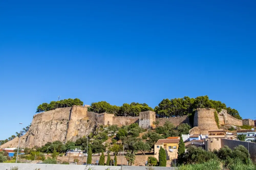 Descubrir el Castillo. Visita Guiada en Inglés