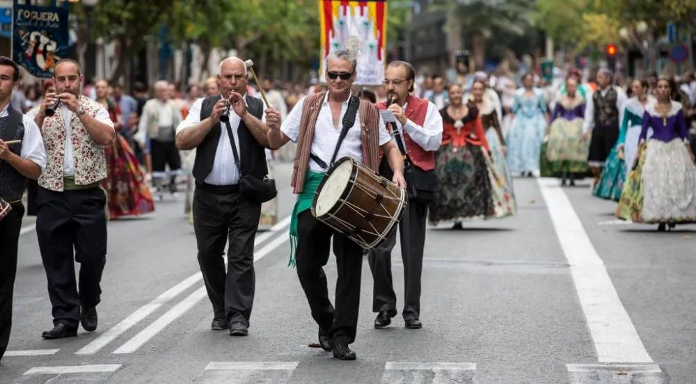Entrada de Bandas y Comisiones ► Hogueras de Alicante 2025