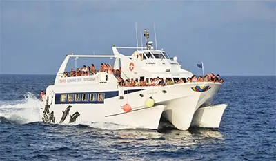 Excursiones en barco a Tabarca desde Torrevieja