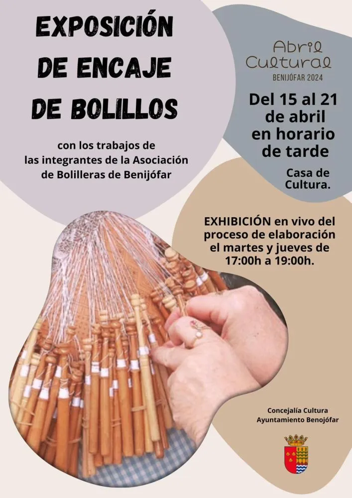 Exposición de encaje de bolillos