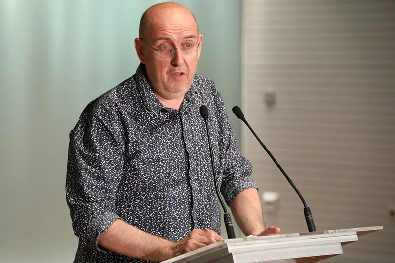 Fernando Castro: reconsideracions sobre l'art d'Antoni Miró, l'emocionant cos de la pintura