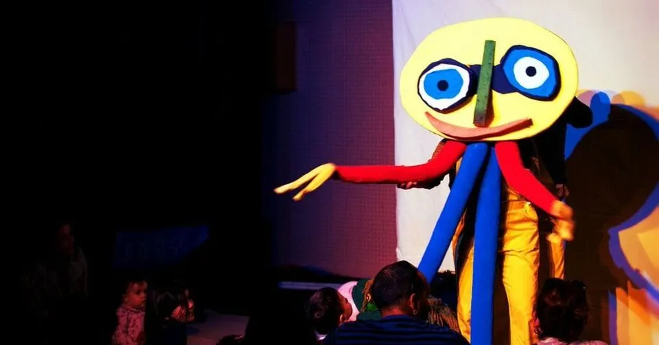 Festival de teatro para la primera infancia: For+ Cía. Xarop Teatre