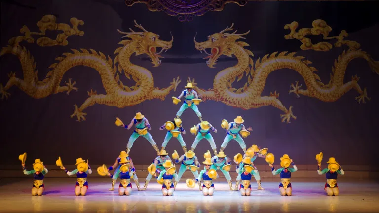 Gran Circo Acrobático Nacional de China