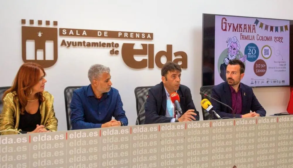 Gymkana teatralizada Elda para conocer a los personajes de la familia Coloma en su entorno