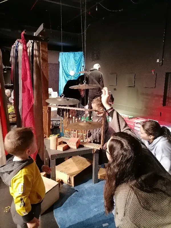 Laboratorio Sensorial No Somos Monstruos Teatro