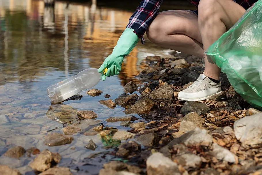 Limpieza ambiental cala Finestrat/Villajoyosa