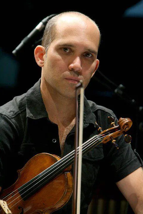Miguel Borrego Martín, Concertino de la Orquesta y Coro RTVE, actuará junto a la Orquesta Filarmónica de la Universidad de Alicante