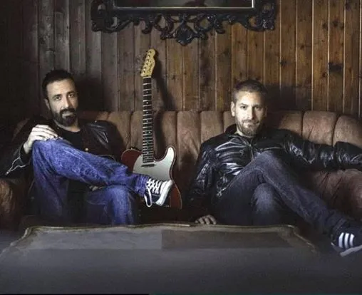 Mr.Hyde duo en concierto