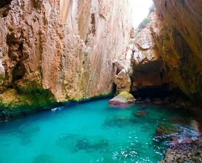 Ruta en kayak de Moraira al Poble Nou de Benitachell (Cueva de los Peces)