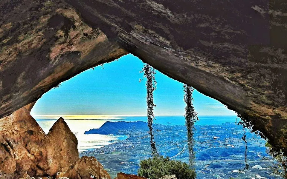 Ruta por la sierra de Bernia y su cumbre