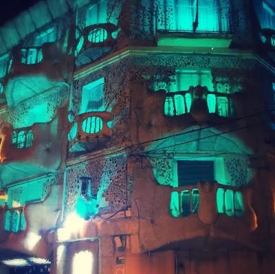 Sala Gaudí - viernes 8 de marzo