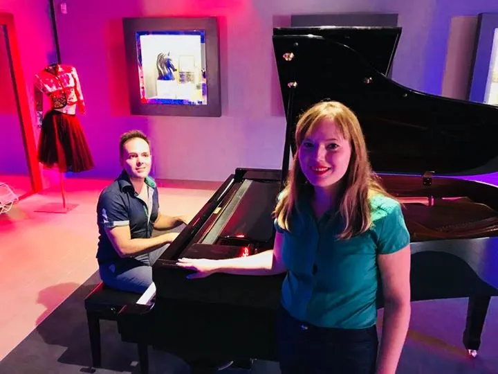 Santiago and Olga in LIVE en Torrievieja