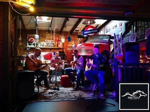 Steel horse en concierto!