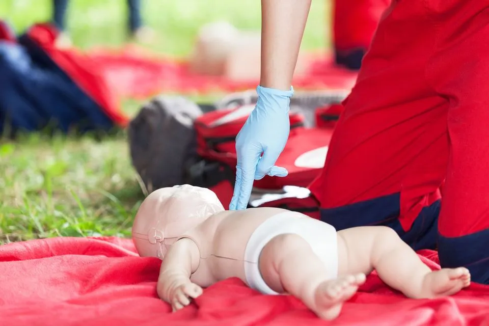 Taller gratuito primeros auxilios pediátricos