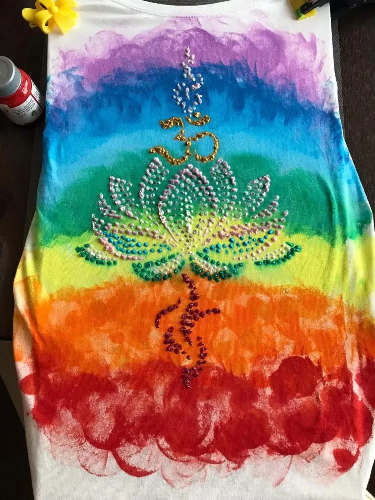 Taller para decorar Mandalas en camisetas