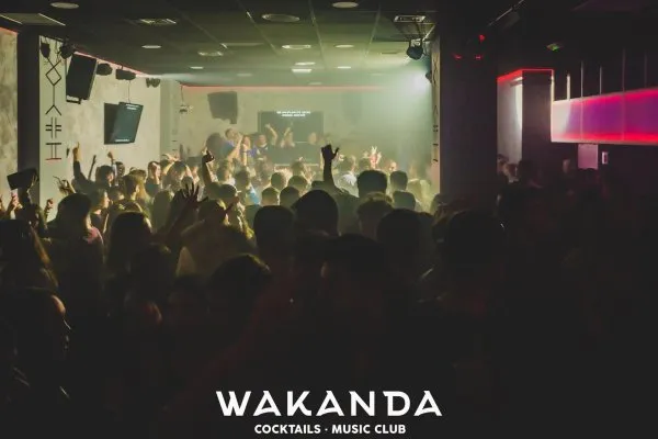 Viernes Universitarios - Wakanda Club - 19 de Enero