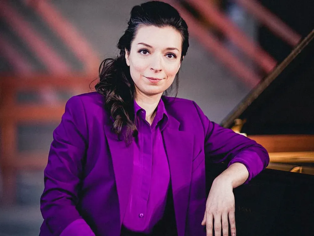 Yuliana Abdeva, piano
